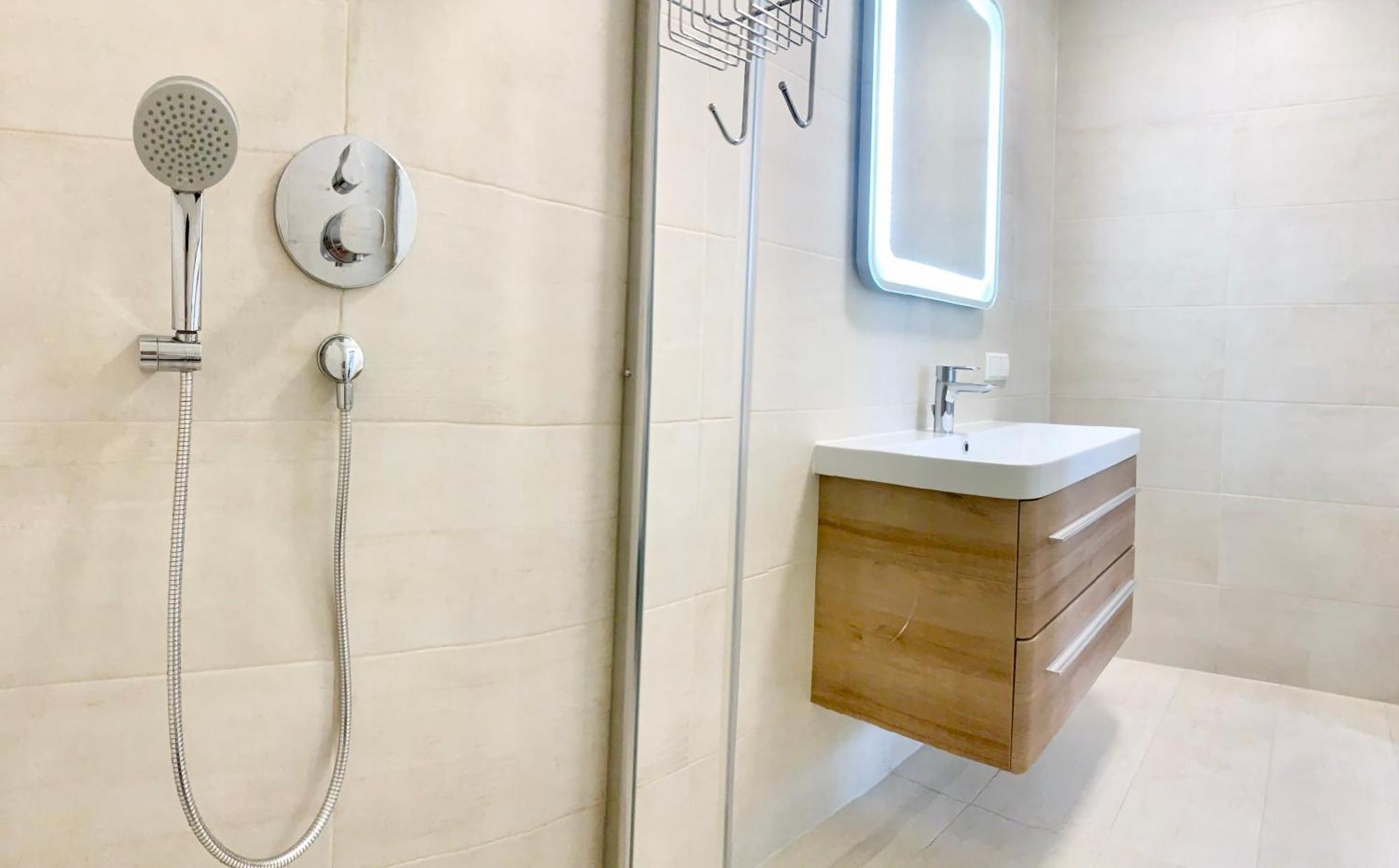 Wohnung Mit Terrasse + Parkplatz فيينا المظهر الخارجي الصورة